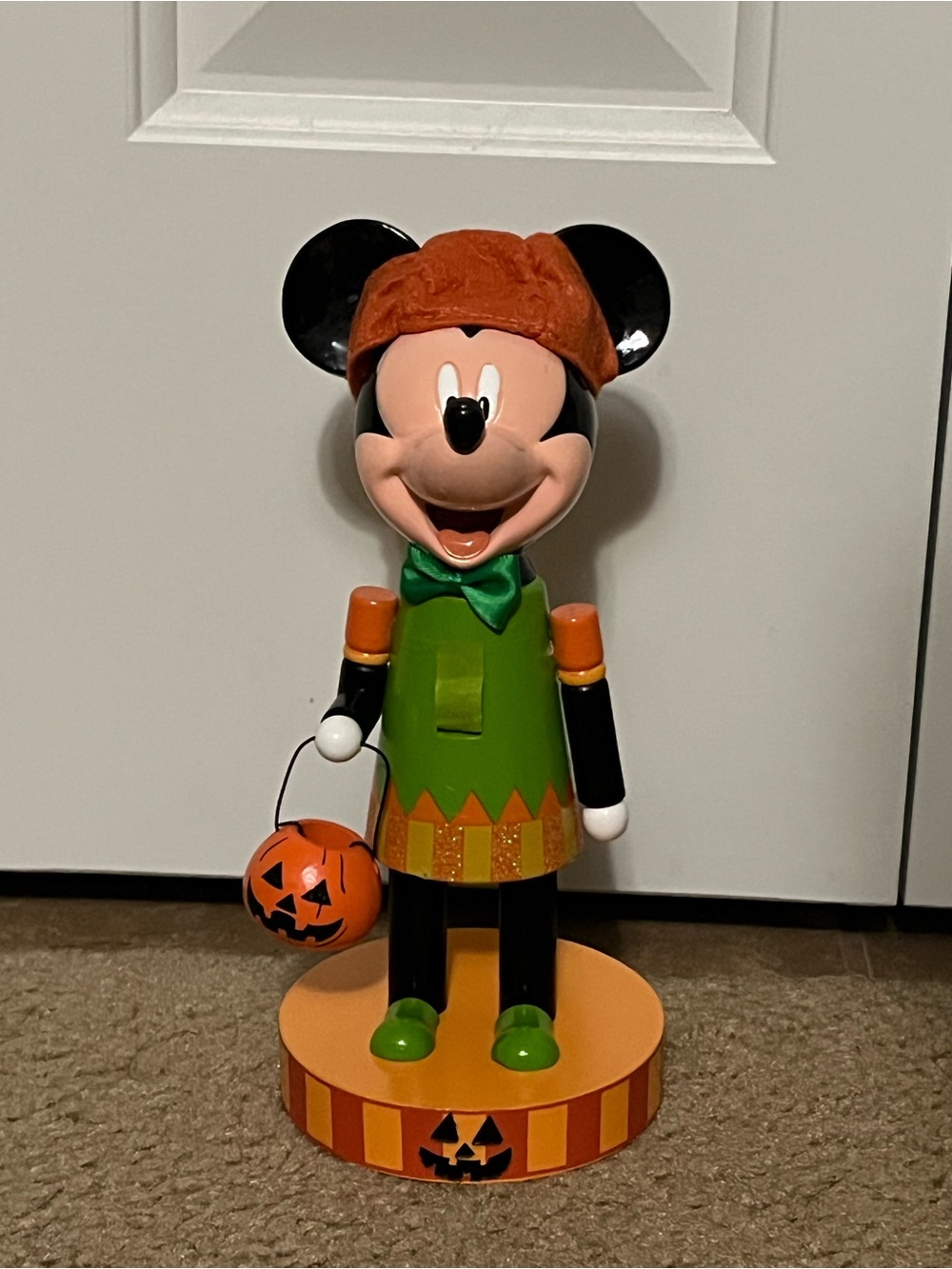 Disney- Halloween Mickey Costume Figurine - Green & Orange